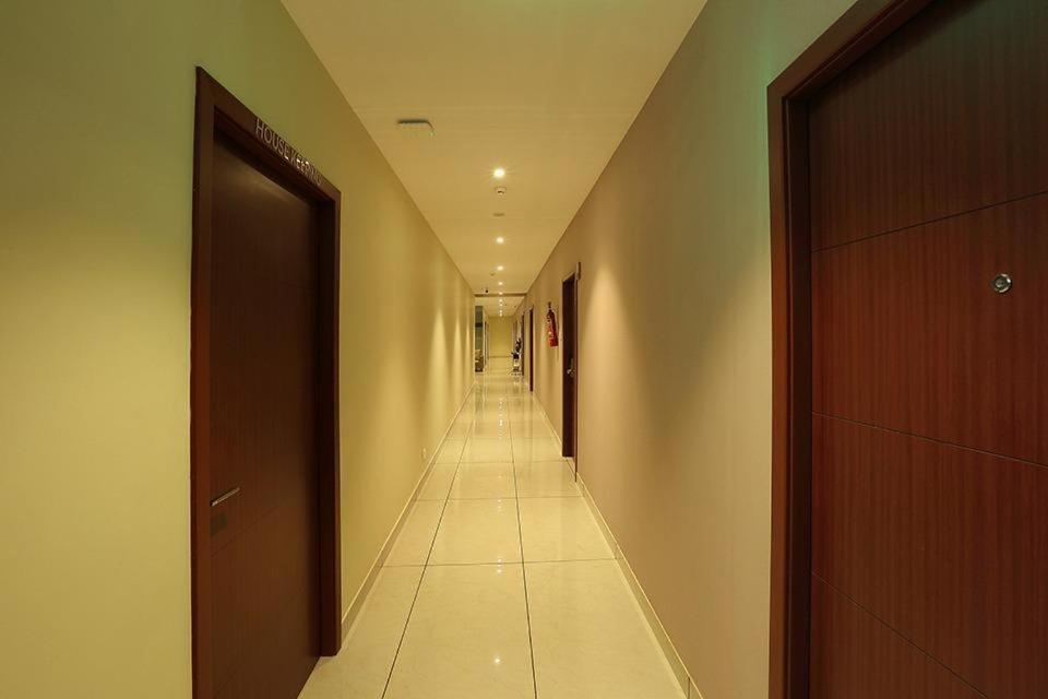 Hotel New York Square Kottayam Exterior photo